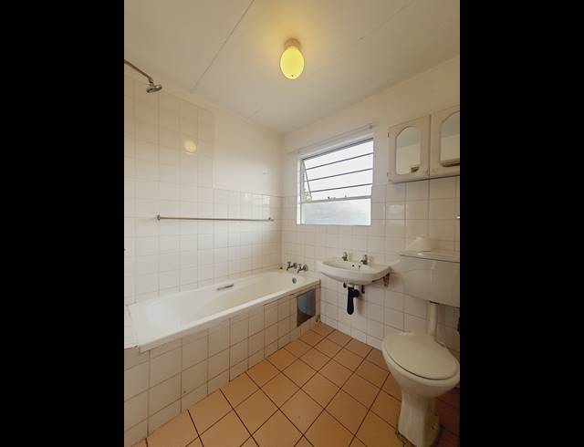 2 BEDROOM APARTMENT RENTED IN VORNA VALLEY